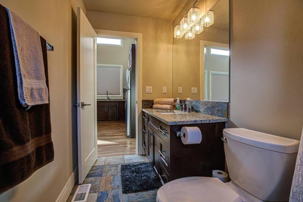 Newly Built Modern Chalet Duplex - 2 Mount Hood Village Екстериор снимка